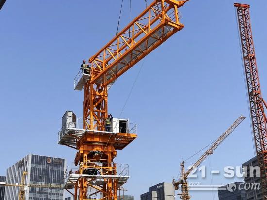 高质建华厦丨虎霸T8042塔机建地标工程 树行业“巨匠”！(图4)